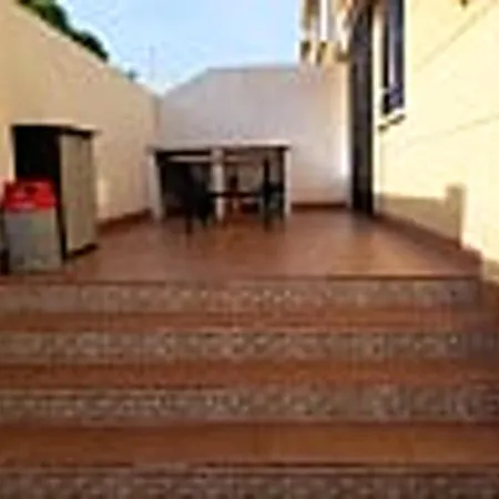 度假居 House With 4 Bedrooms In With Shared Pool Enclosed Garden And Wifi *
