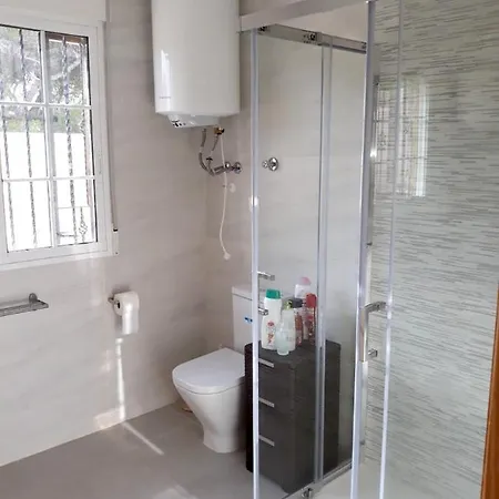 House With 4 Bedrooms In With Shared Pool Enclosed Garden And Wifi Holiday home *